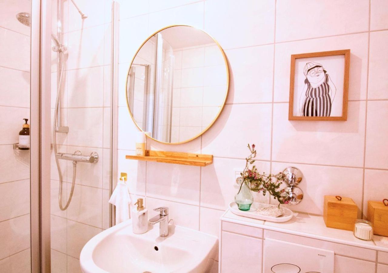 Apartment Mit Balkon - Netflix - Nahe Messe Duesseldorf Krefeld Zewnętrze zdjęcie
